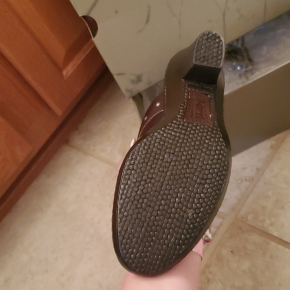 Born Foxy leather NIB never worn 9 - Picture 2 of 6